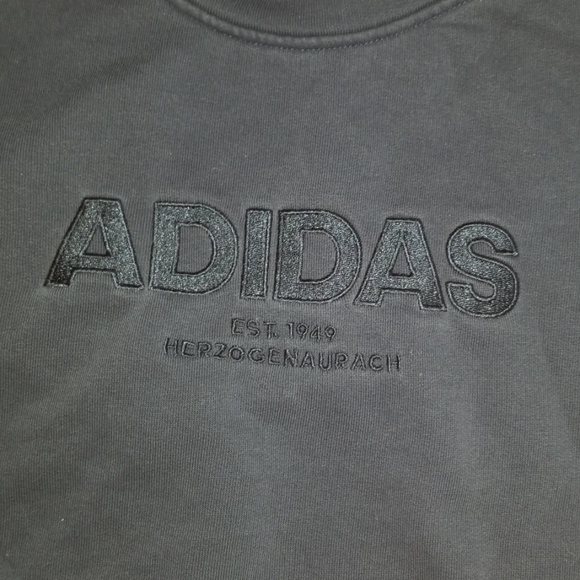 Navy blue Adidas sweatshirt - Picture 2 of 4